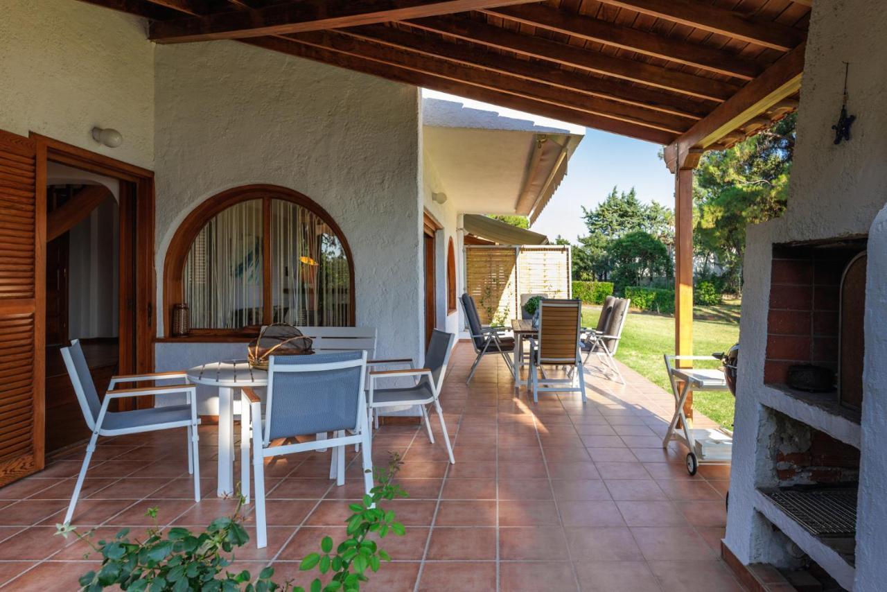 Luna Villa Private Beach Néa Irákleia Eksteriør billede