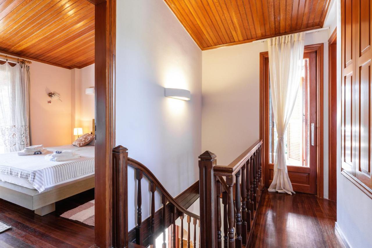 Luna Villa Private Beach Néa Irákleia Eksteriør billede