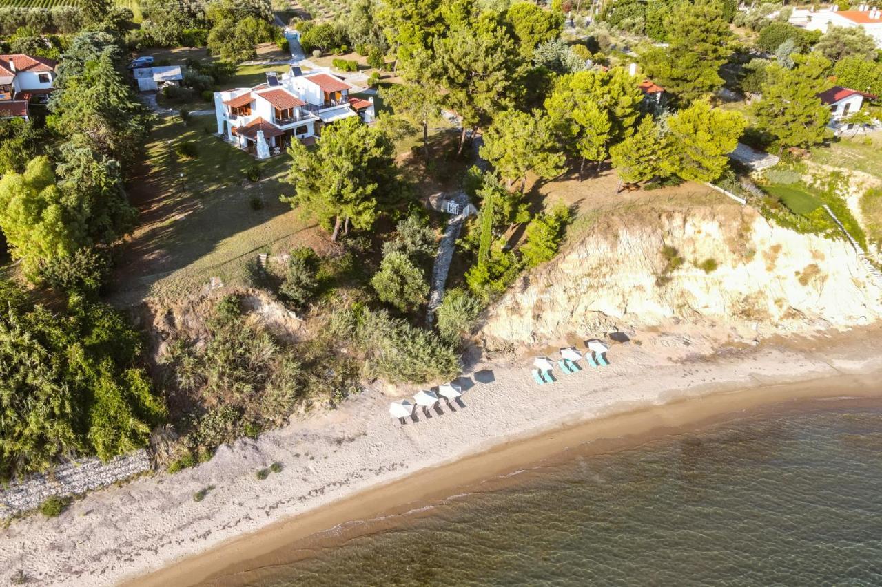 Luna Villa Private Beach Néa Irákleia Eksteriør billede