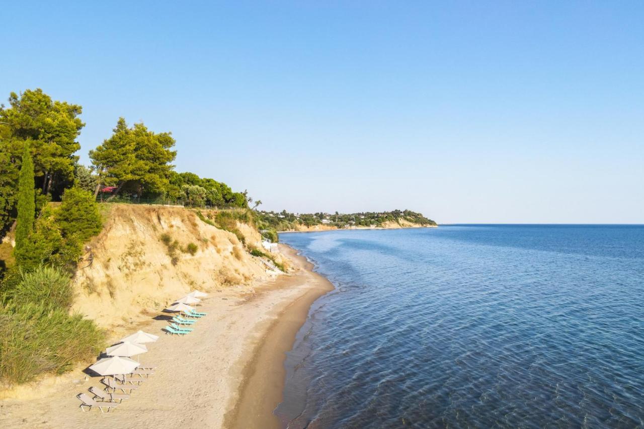 Luna Villa Private Beach Néa Irákleia Eksteriør billede
