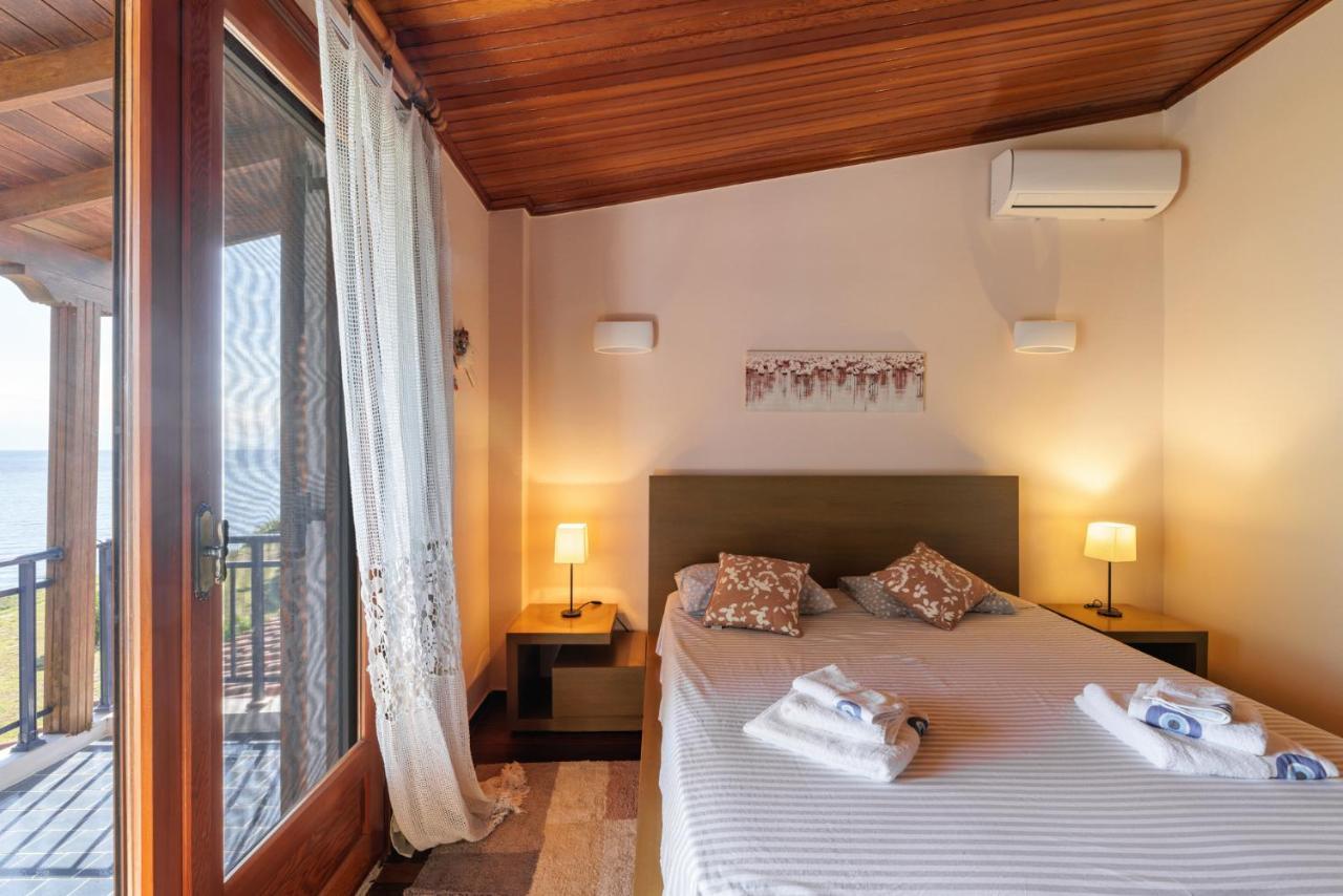 Luna Villa Private Beach Néa Irákleia Eksteriør billede